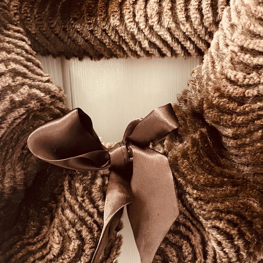 Brown, luxurious gradient, faux women’s Shaw. Adjustable satin draw ribbon